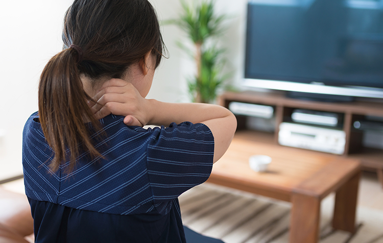 首のこりの原因 症状 疾患ナビ 健康サイト 首のこりの原因 症状 疾患ナビ 健康サイト