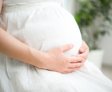 妊娠中の女性