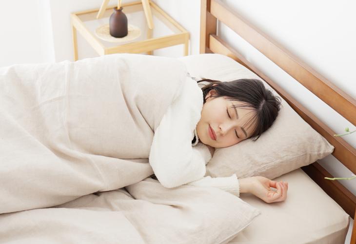 レム睡眠とノンレム睡眠とは？違いや睡眠のサイクルを知ってより良い睡眠につなげよう