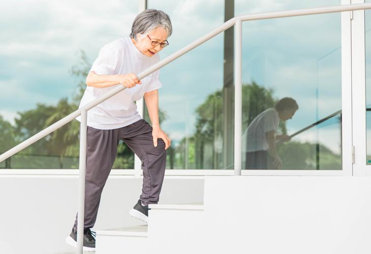 サルコペニアとは？簡単なセルフチェック方法や栄養不足・筋力低下の改善法を紹介