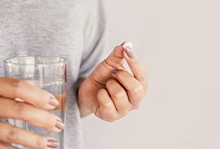 アフターピル（緊急避妊薬）は薬局で処方箋なしで買える？条件や買い方、買える場所とは