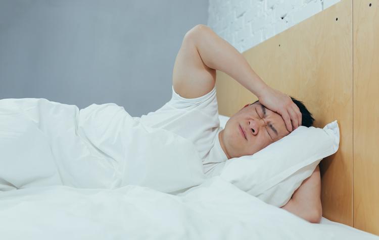 二日酔い対策におすすめの方法は？お酒を飲む前から飲んだ後にできることを紹介