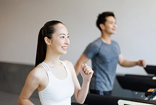 オーバートレーニング症候群とは？疲労の蓄積によって起きる不調や疲れを溜めない方法を解説