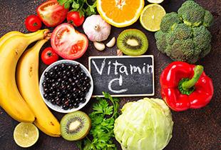 ビタミンCを多く含む食べ物とは？その働きや摂取量の目安・効率的な摂り方を紹介