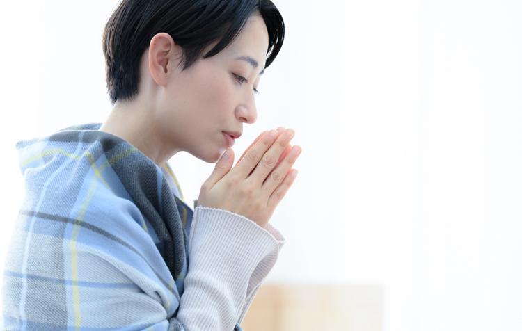 冷え症(冷え性)の原因と症状とは？種類別の改善方法を解説