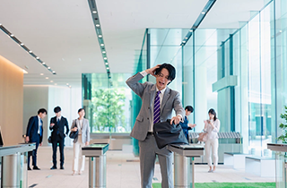 あなたの物忘れは脳疲労が原因？認知症や加齢による物忘れとの違いや対処法を解説