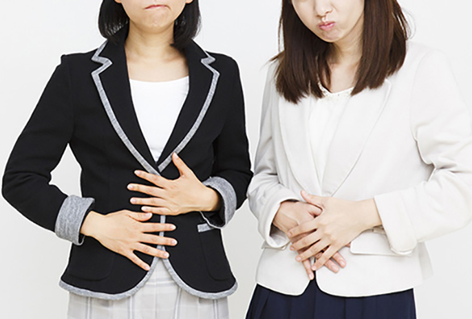 腸や心臓など、胃以外の不調が原因となるみぞおちの違和感